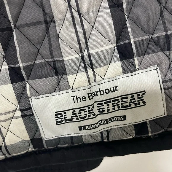 Authentic Barbour Belted Waxed Jacket - Black - Leather Trim Sz US 8 UK 12 - Picture 9 of 14